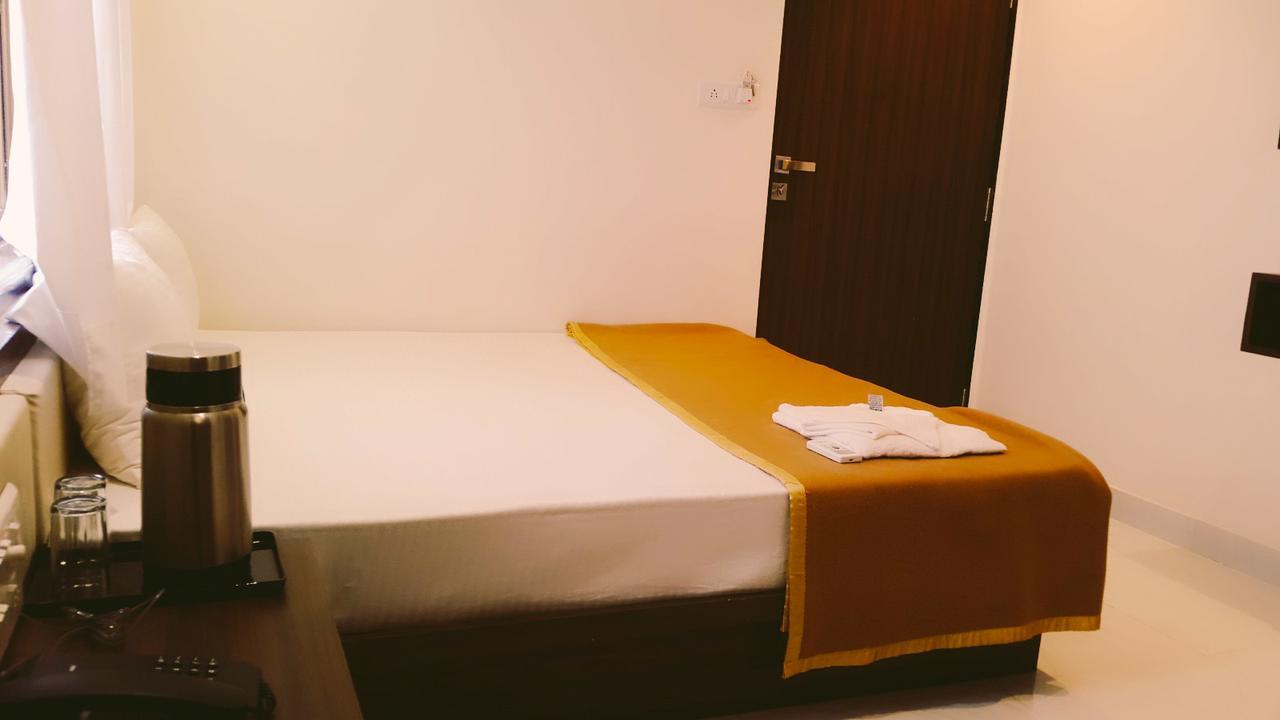 Shree Jee Intenational Hotell Nāthdwāra Eksteriør bilde